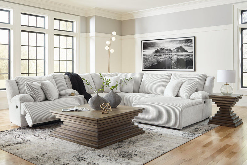 Top Tier Reclining Sectional with Chaise