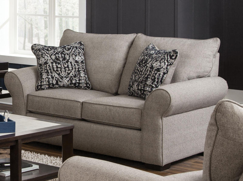 Maddox Loveseat image